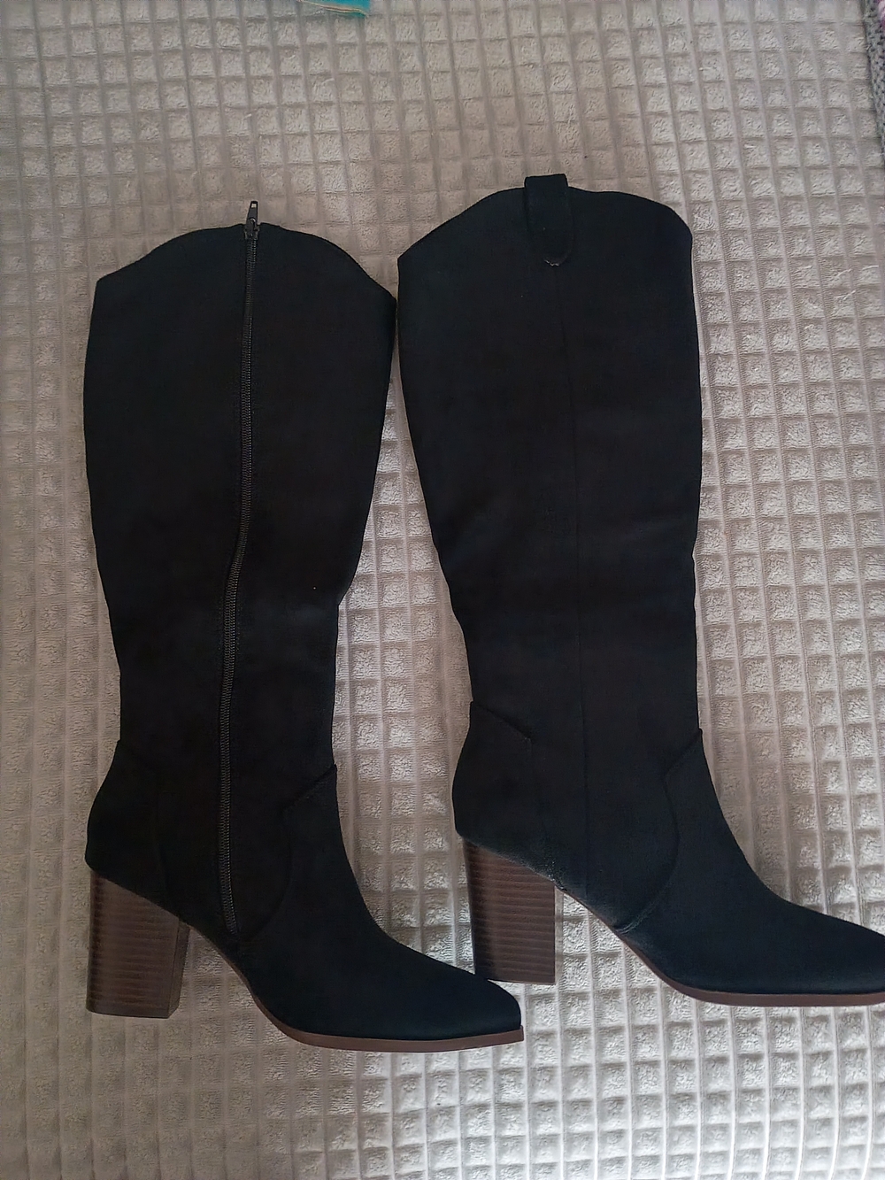 Athlefit Black Suede Knee High BootsSize: 8 NWT • Current 2026 Style